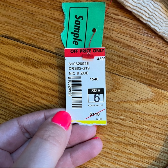 Nic+Zoe one shoulder light beige dress SAMPLE size 6 - Picture 4 of 5